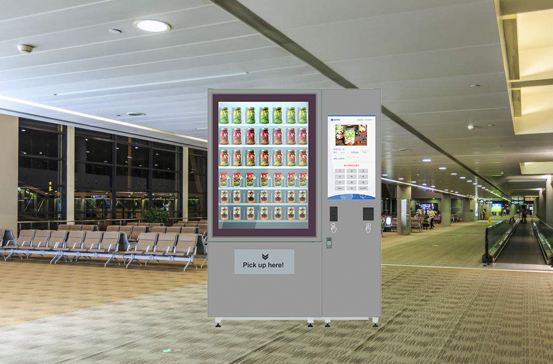 Coin / Bilnote / Credit Card Operated Vending Machine For Snacks And Drinks