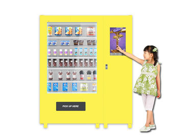 Automatic Snacks Cupcakes Food Vending Machine , Self Mini Mart Vending Lockers